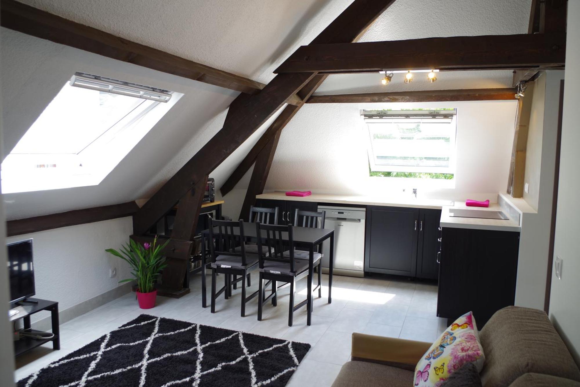 Le Logis De La Tour Apartment
