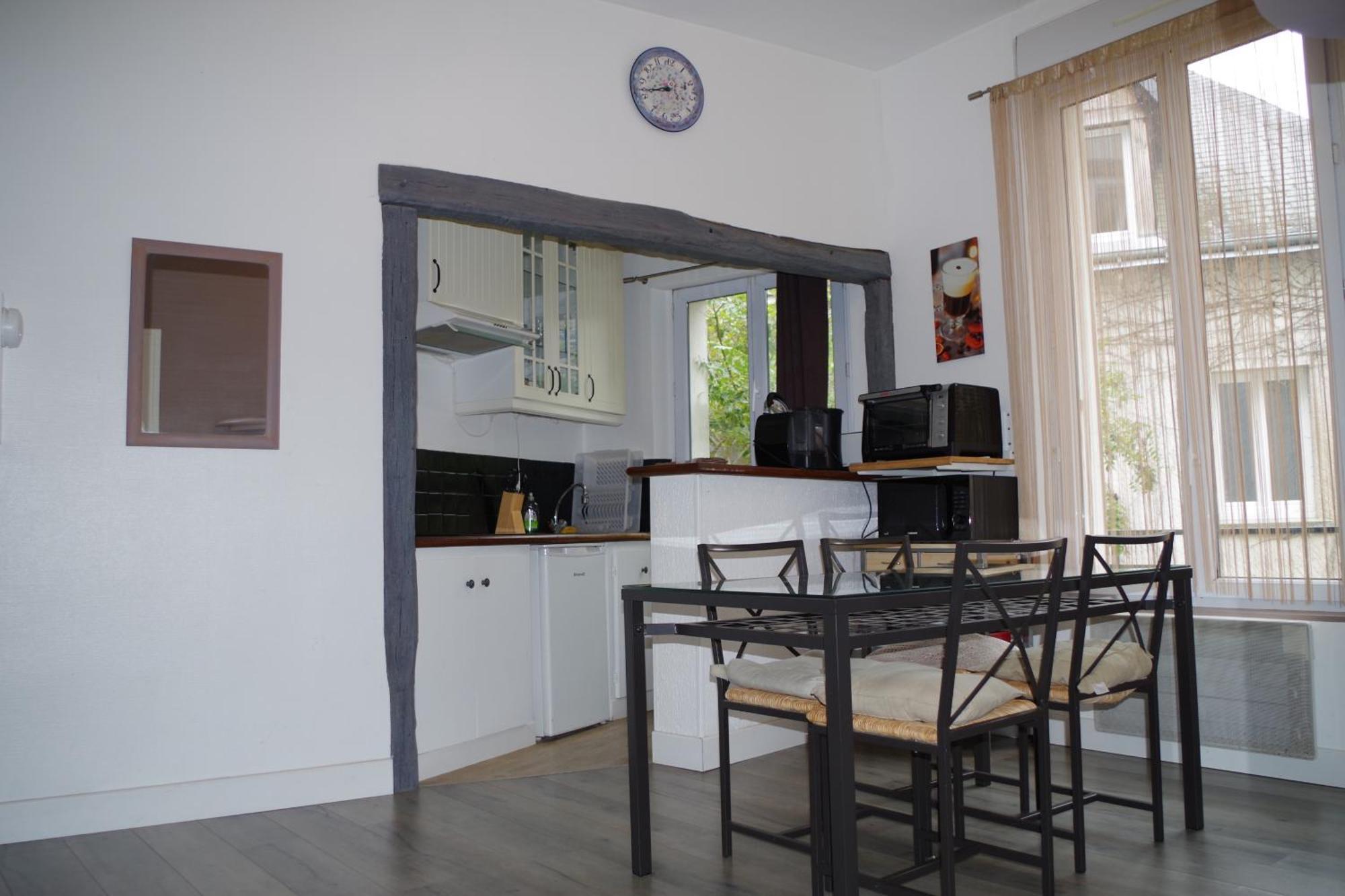 Le Logis De La Tour Apartment *